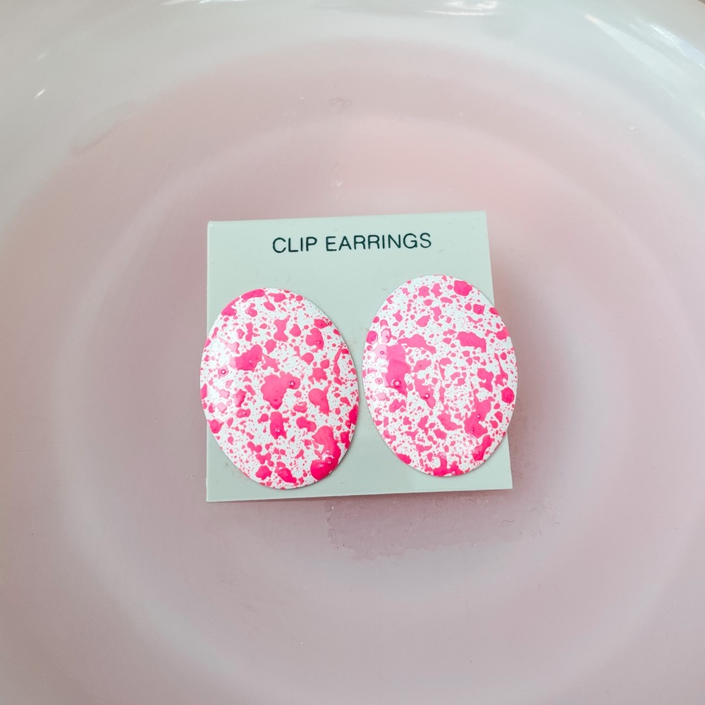 Paint splatter clip ons